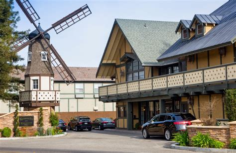 Kronborg inn - Situated in Solvang, Kronborg Inn is an easy drive from Goleta and provides bicycle rental, an outdoor pool and a Jacuzzi. It is conveniently positioned for those wishing to discover …
